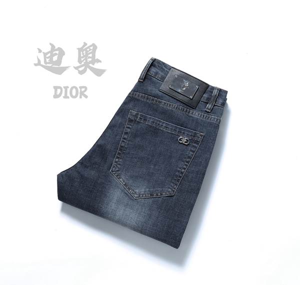 ブランドジーンズ正面デザイン